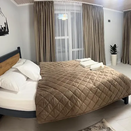 Vista Lodge *